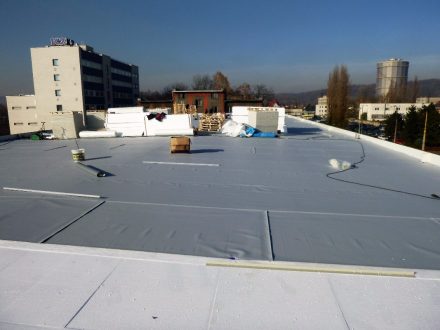 střecha montované haly