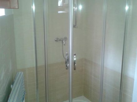 sprchový kout koupelna